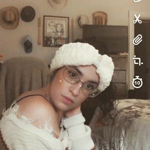 Crocheted white headband teens